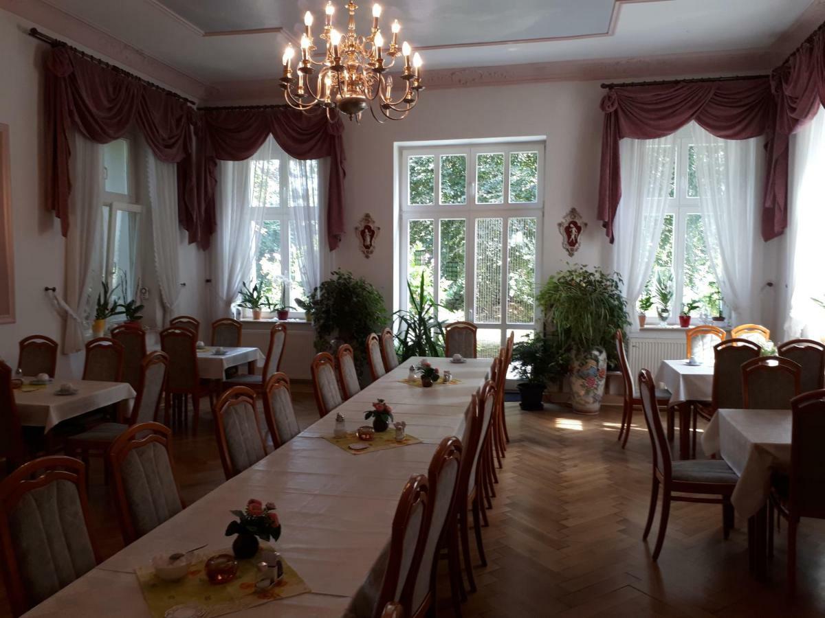 Hohenberg-Krusemark Pension Gutshaus Krusemark מראה חיצוני תמונה